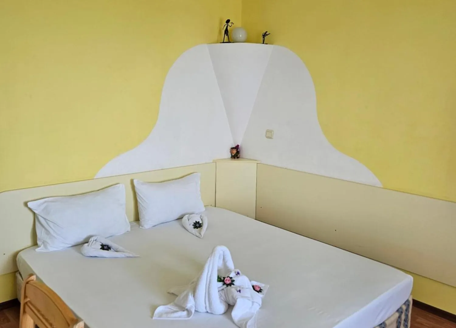 וארנה Paralax Hotel