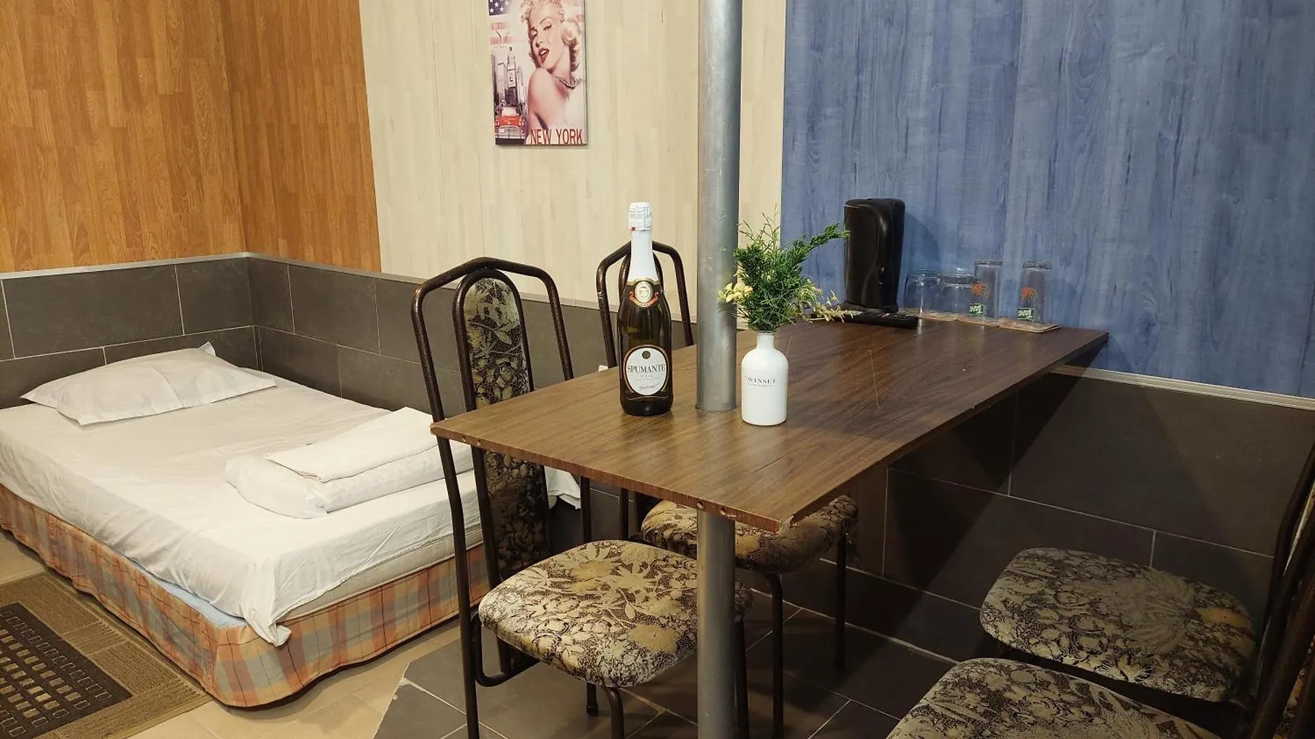 Paralax Hotel Varna 2*,