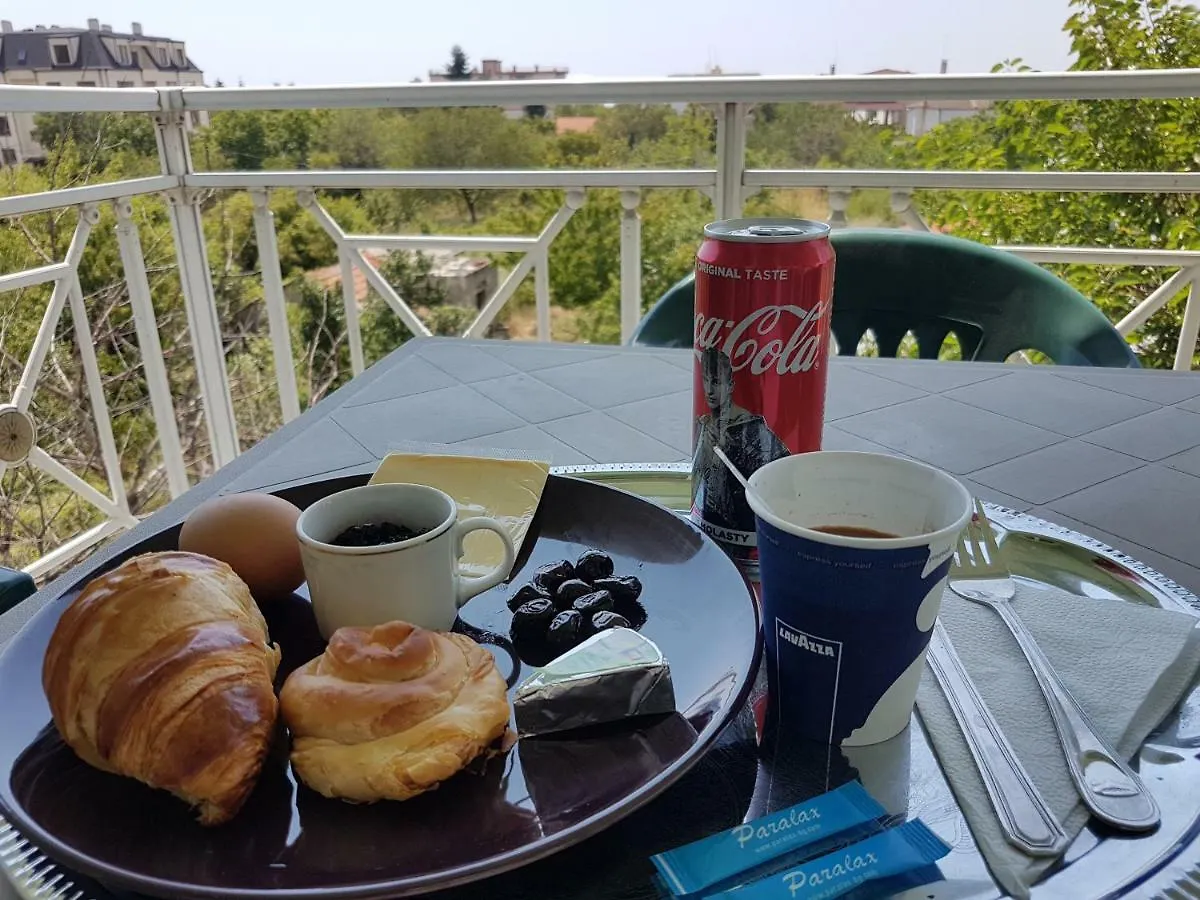 וארנה Paralax Hotel